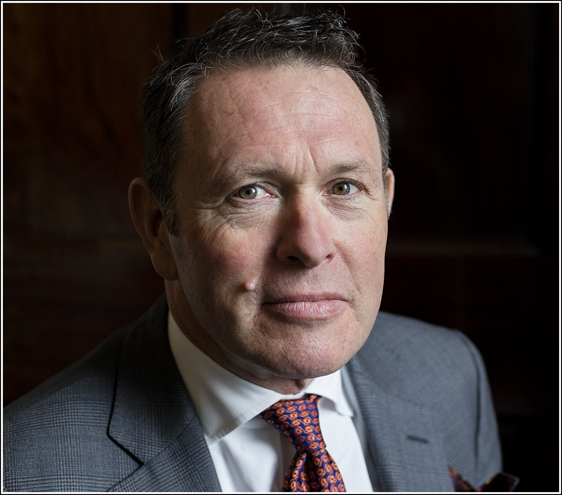 Portraits of an establishment